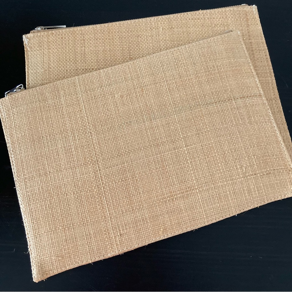 Pair - Customizable clutches